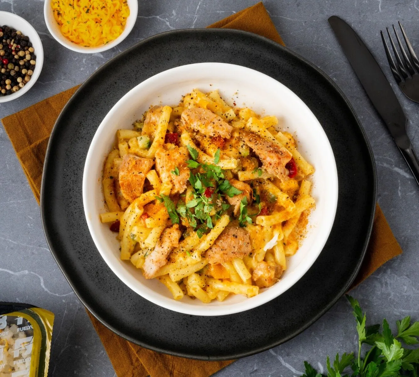 Cheesy Mac 'n Chicken