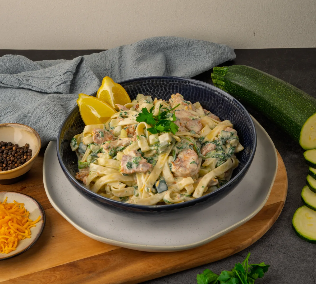 Chicken Pasta Alfredo [BULK]