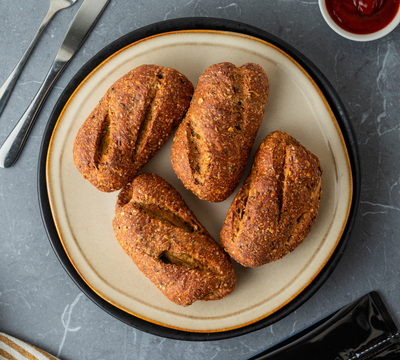 High Protein Hähnchen Wurstbrötchen [4 Stücke]