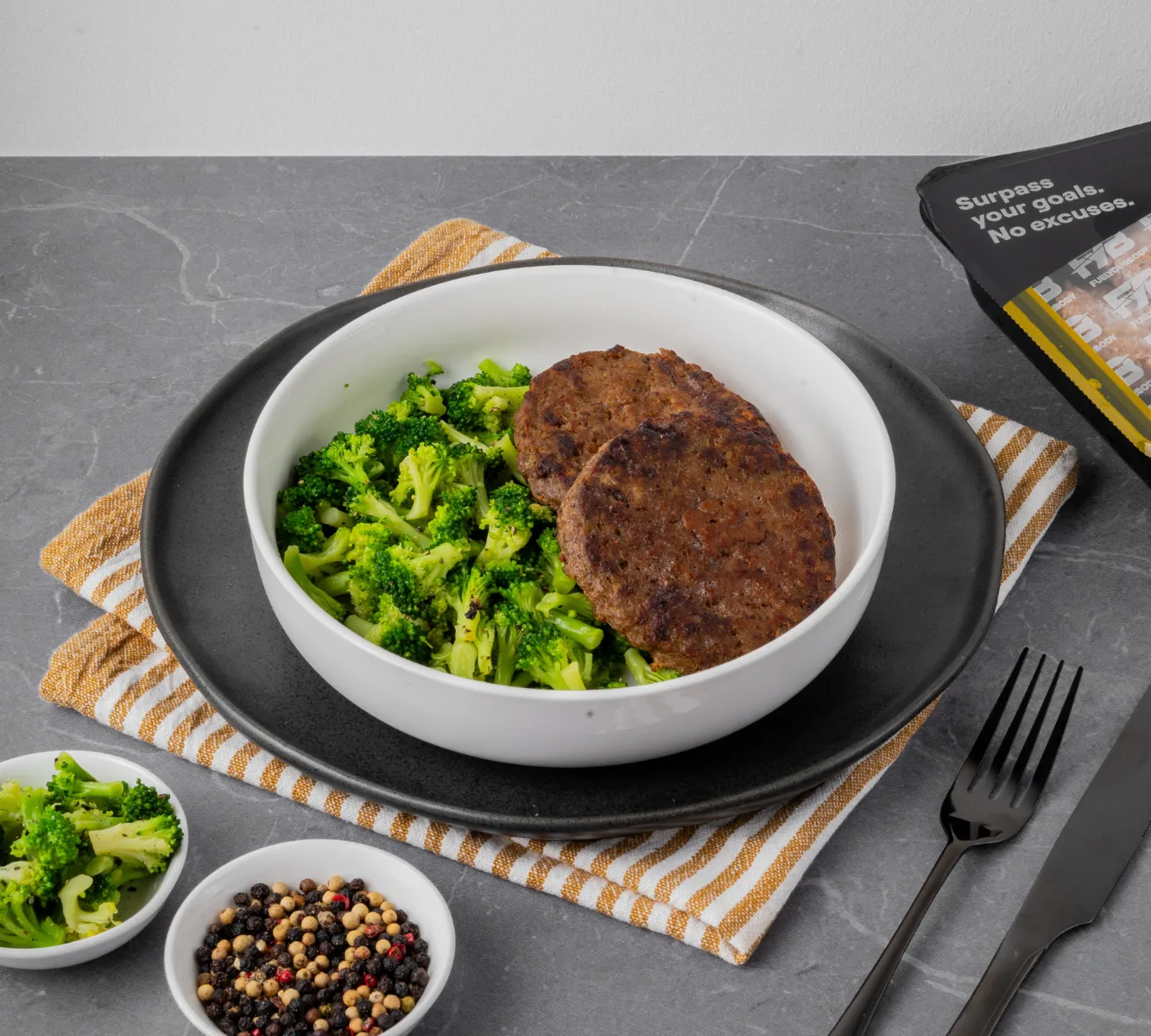 Beef Burger - Broccoli (with herbs)